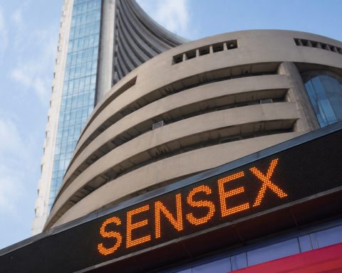 Sensex Crash Today: Why Nifty Slid Below 23,950 as Oil Shock and Modi’s Fuel Appeal Hit Dalal Street