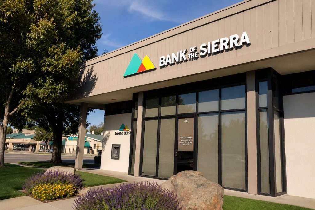 Sierra Bancorp Edges Toward High After Insider Sale