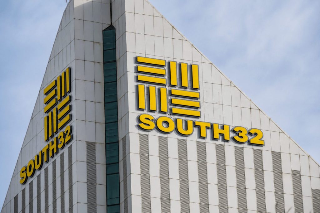 South32 Drops in Early Trading Ahead of ASX After $100m Copper Plan Raises Cost Worries