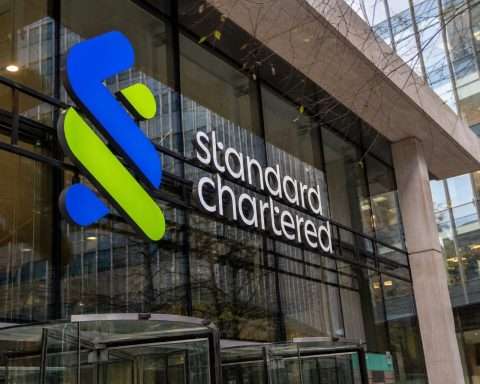 Standard Chartered Stock: Buyback Keeps Focus on Record Q1 Profit and Iran Risk