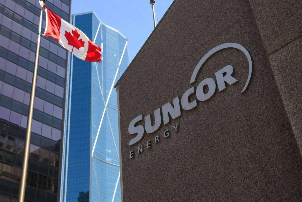 Suncor’s C$2.1 Billion Profit Reveals Canada’s Jet-Fuel Opening