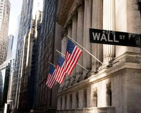 U.S. Stock Futures Wobble as Oil Shock Hits Fed Cut Bets and Wall Street’s Record Rally