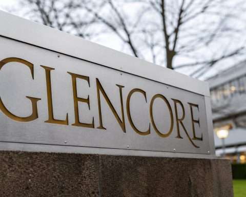 Glencore stock drops as Chile copper permit faces risk
