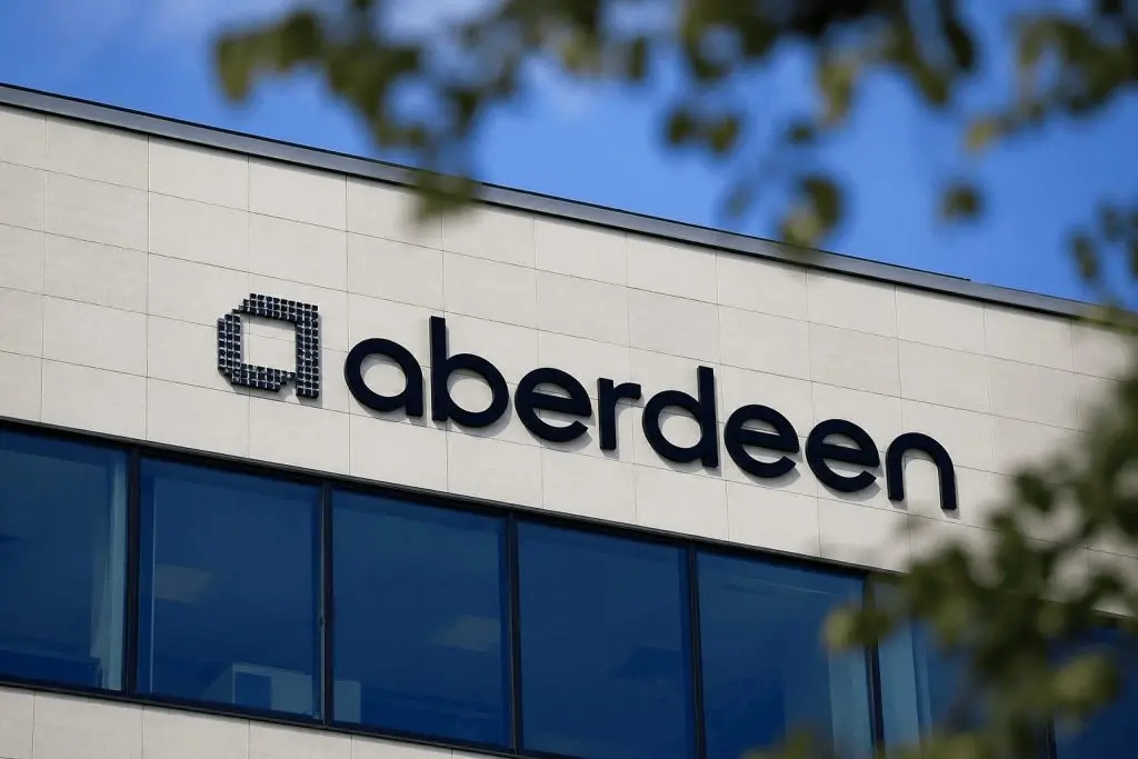 Aberdeen Group closes out lower ahead of FTSE 100 re-entry