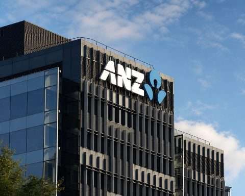 ANZ (ASX:ANZ) trades firm in weak ASX session as weekend mortgage drive kicks off