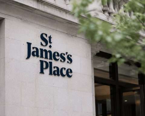 St. James’s Place shares fall as flow yield lags assets