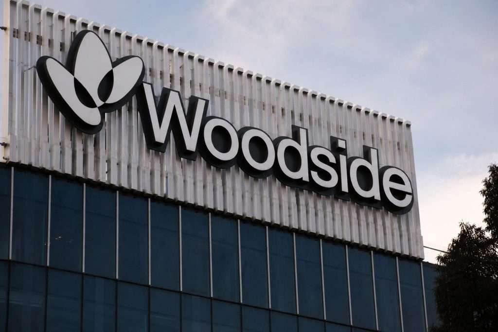 Woodside Energy Stock (ASX:WDS) Falls as Oil Peace Premium Fades, Browse Exposure Looms