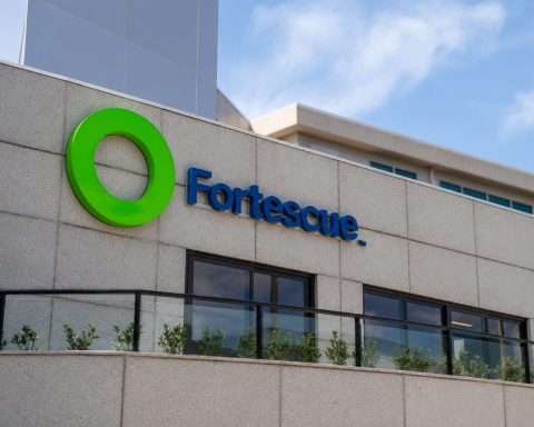 Fortescue (ASX:FMG) Ends Down, Ammonia Truck Plan Runs into Iron-Ore Challenge