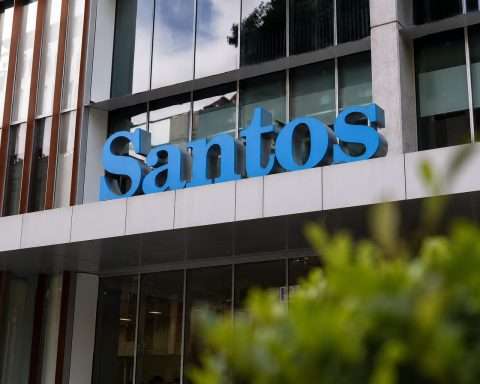 Santos shares slide 9% over the week as oil risk premium slips