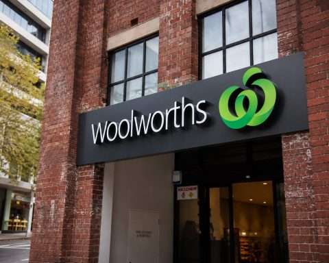 Woolworths hits 52-week high, but investors cautious