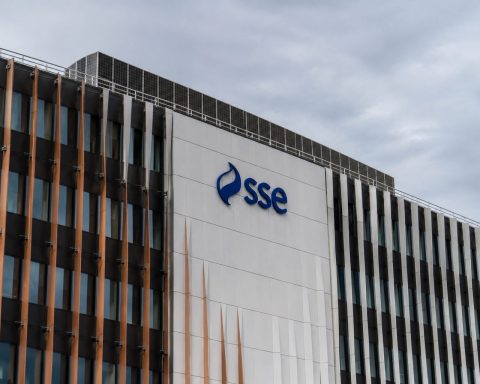 SSE PLC (LON:SSE) up as £29bn grid plan edges near market value