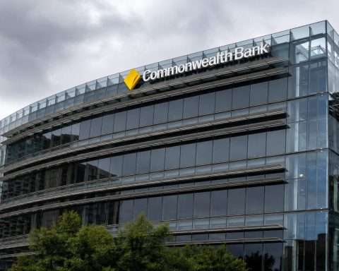 CBA up 1.8% as tech moves run into inflation test