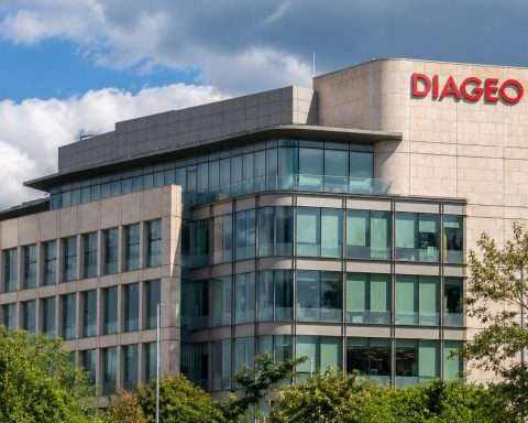 Diageo (LON:DGE) gains after TD lifts rating, U.S. weakness stays in focus for Dave Lewis review