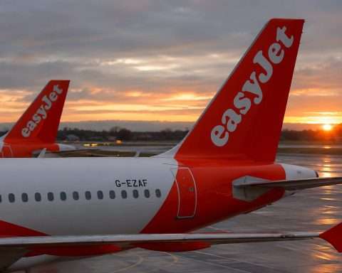 easyJet up as Castlelake buyout clock ticks