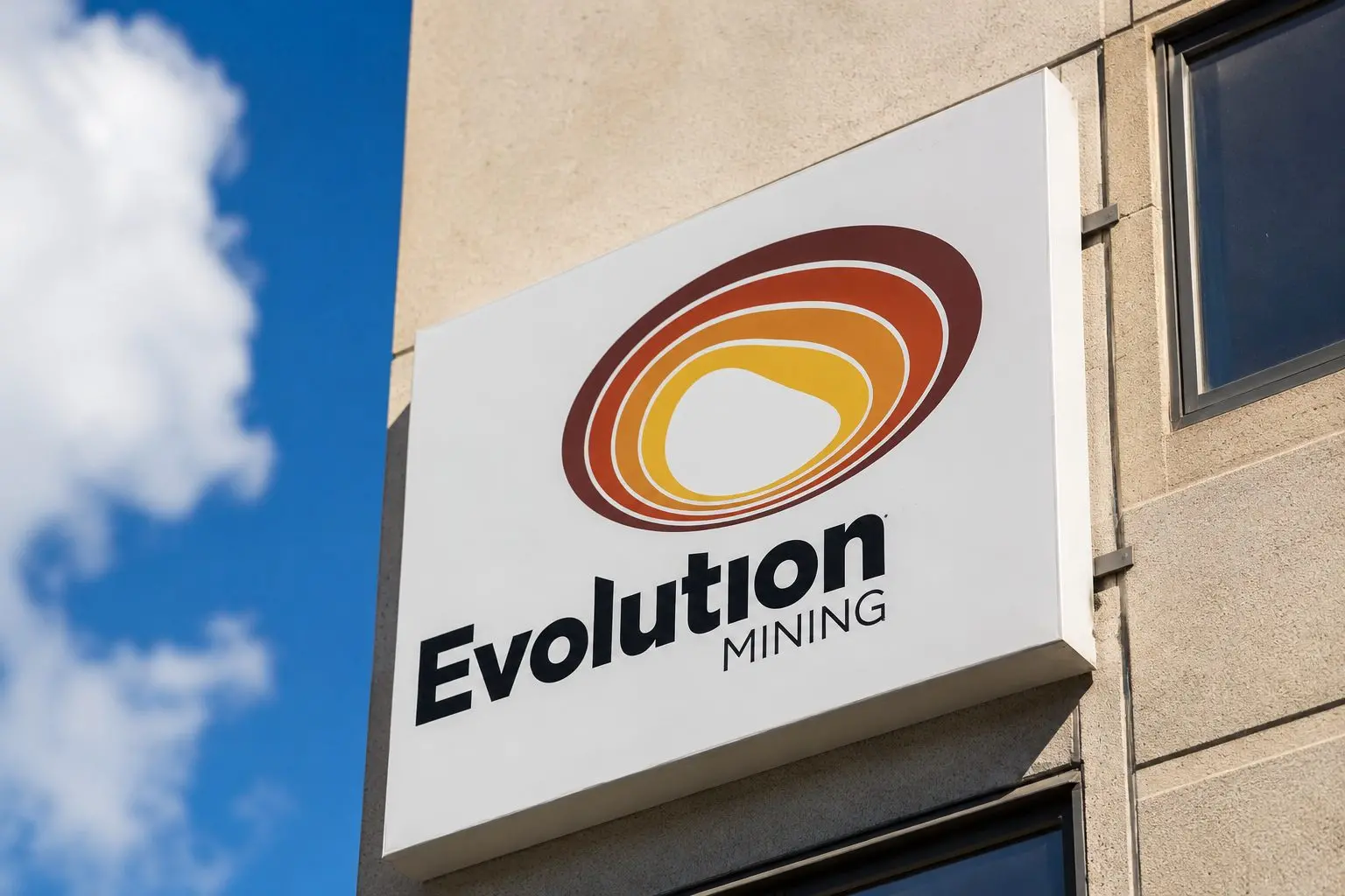 Evolution Mining climbs as gold bounces, ASX 200 in the red