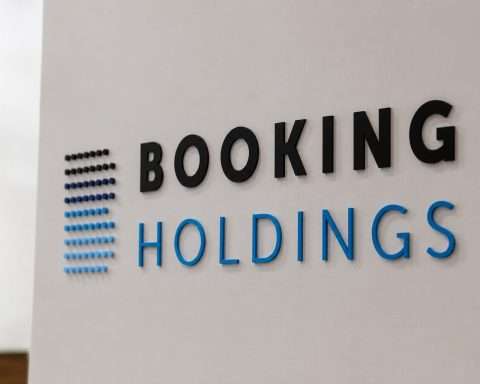 Booking Holdings Stock Drops as Middle East Risk Weighs on Travel Sector