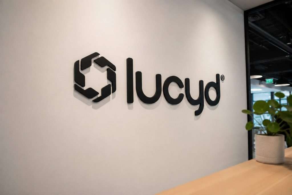 Lucyd Stock Gets Wall Street Warning as AI Glasses Shares Near $1
