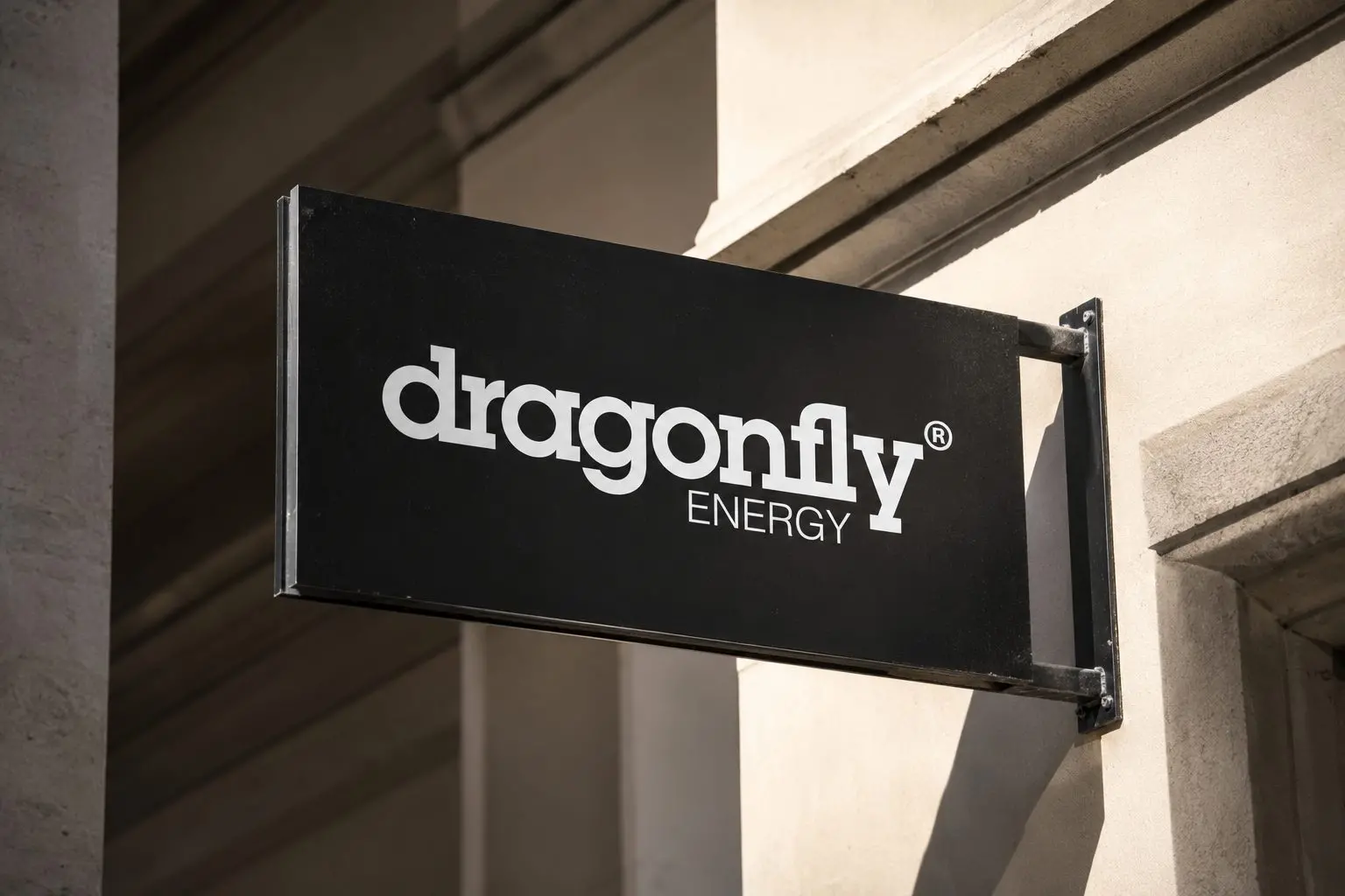 Dragonfly Energy Stock Climbs After Battery Lawsuit Filing, But Cash Burn Clouds the Bounce