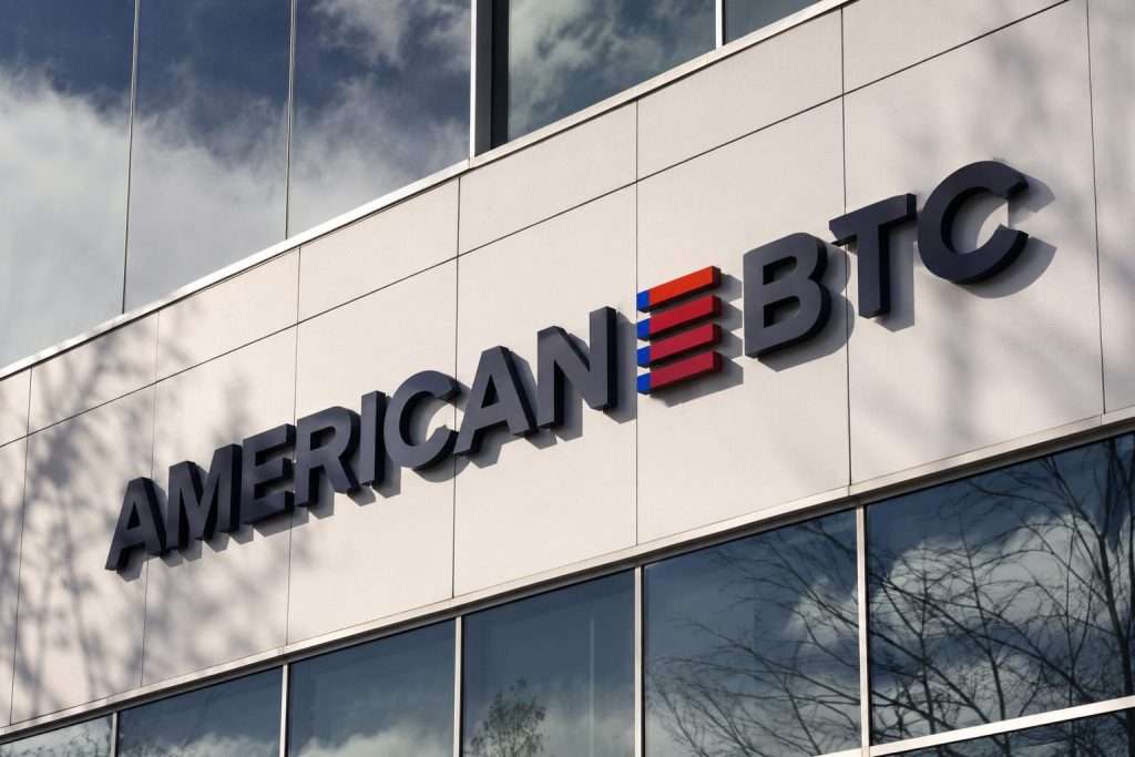 American Bitcoin Stock Sinks Under $1 as Bitcoin Slide Brings ABTC Back in View