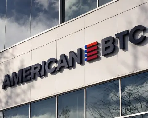 American Bitcoin Stock Sinks Under $1 as Bitcoin Slide Brings ABTC Back in View