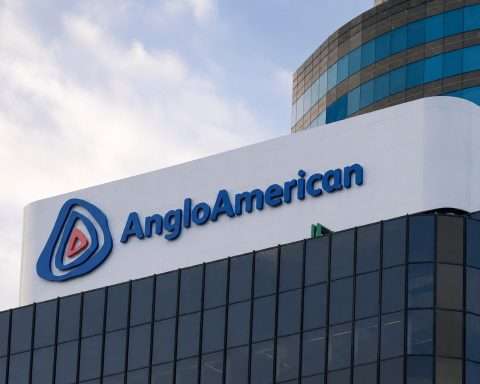 Anglo American slips in London as copper stays in focus