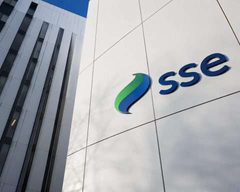 SSE Shares Recover; £33bn Gap Still Looms