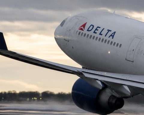 Delta’s New SkyMiles Card Perk Targets $110 Second-Bag Charge