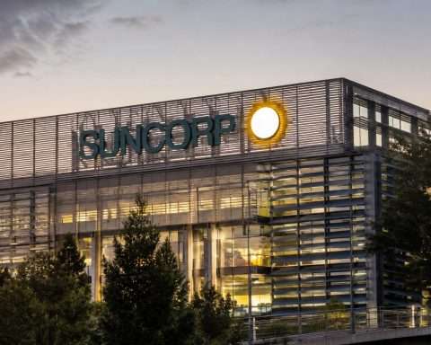 Suncorp Shares Rise While ASX Falls, Eyes on Tuesday Reopen