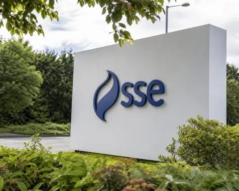 SSE Shares Slip: The £33bn Grid Bet Investors Are Watching Now