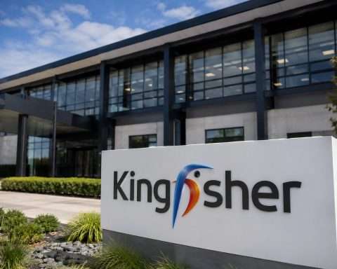 Kingfisher Stock Edges Down as B&Q Awaits Bigger Challenges
