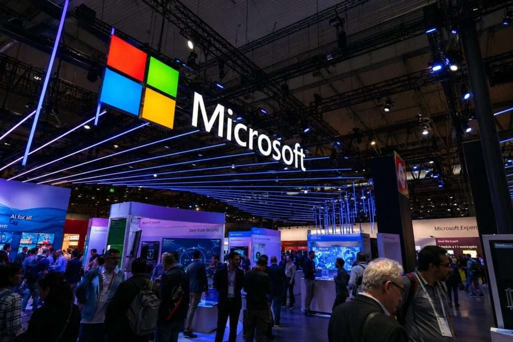 Microsoft Lags as Wall Street Bets on AI Bounce