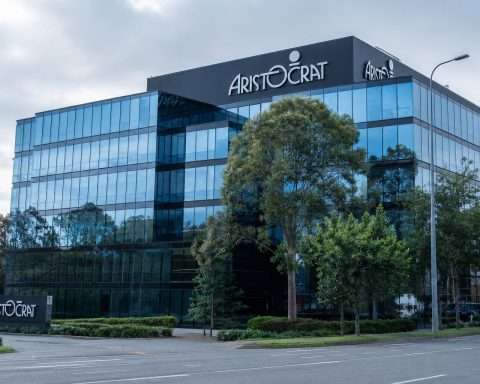 Aristocrat Faces First Trading Day After Holiday, Buyback in Focus