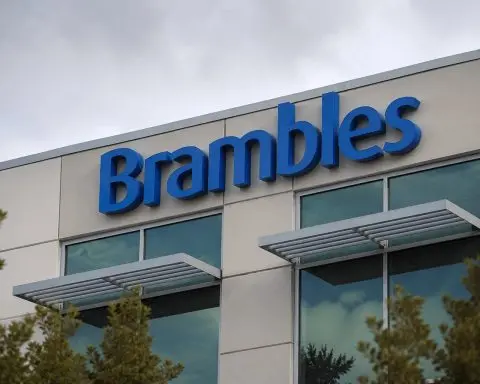 Brambles gains 3.5%, pallet issues remain in focus