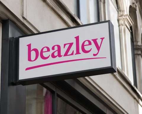 Beazley Holds Under Zurich Offer Price as Buyer Picks Up Stock Before Court Decision