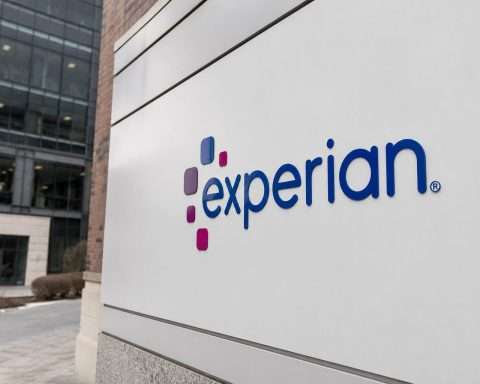 Experian PLC inches higher after selloff, FY27 outlook still in focus