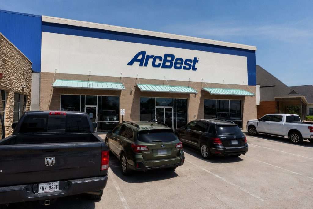 ArcBest Trades Close to 52-Week High as Investors Wait for Freight Recovery