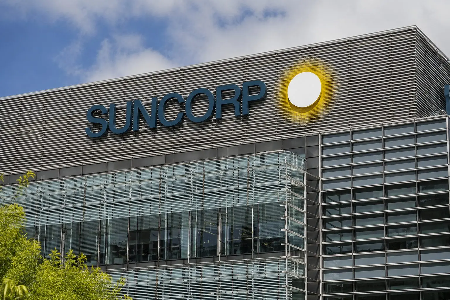 Suncorp Stock Moves Up With ASX, Focus Shifts to Buyback, Reinsurance, Storms