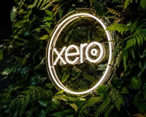 Xero Share Price Under Pressure as CEO Pay Talks Put ASX Tech Stock Back in Focus
