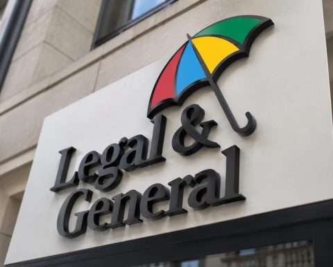 Legal & General share price rises as FTSE rally lifts focus on dividend yield and buyback