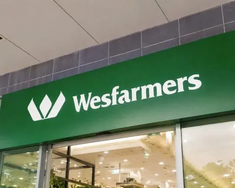 Wesfarmers Gains as Investors Watch Bunnings, Kmart and AI Moves