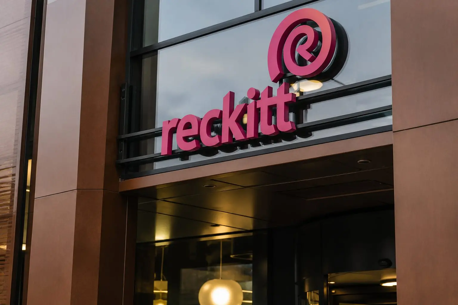 Reckitt Moves Up as Buyback Continues Ahead of July Results