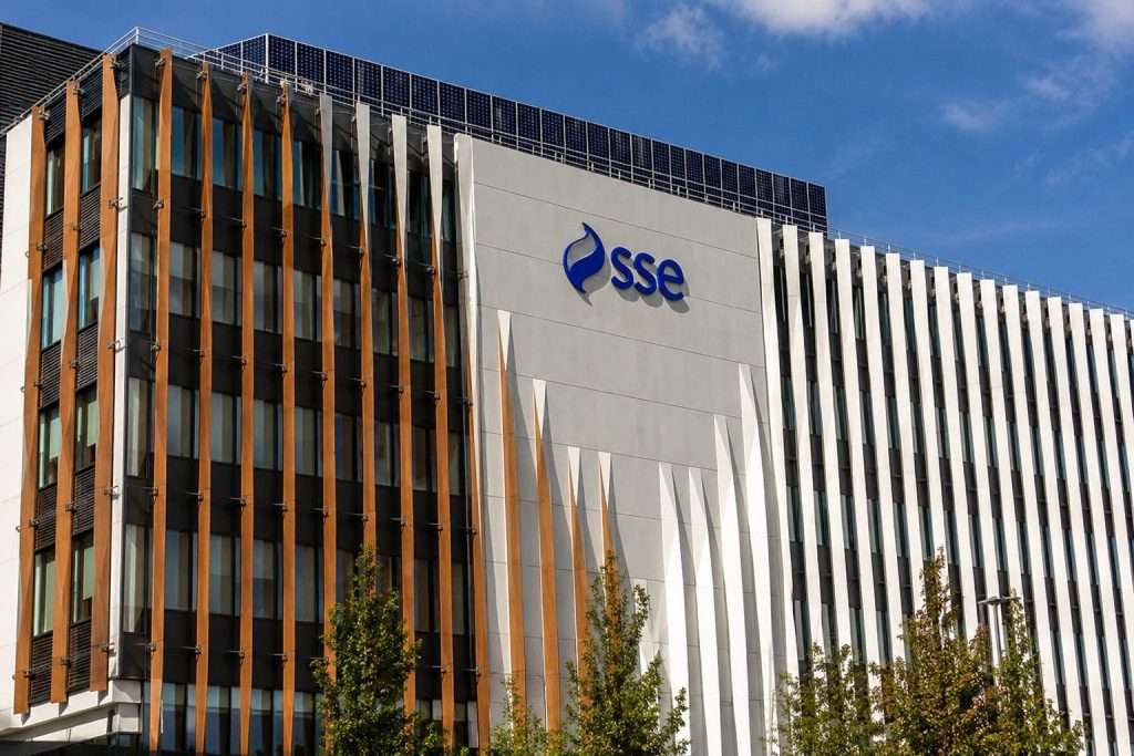 SSE Falls in London After Dividend, Capex Plans Get Investors’ Attention