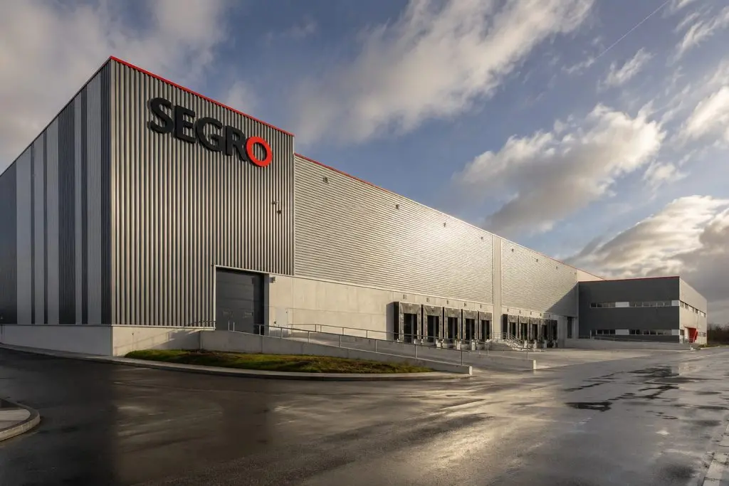SEGRO Slips After BoE Decision as Data Centres Remain in Spotlight