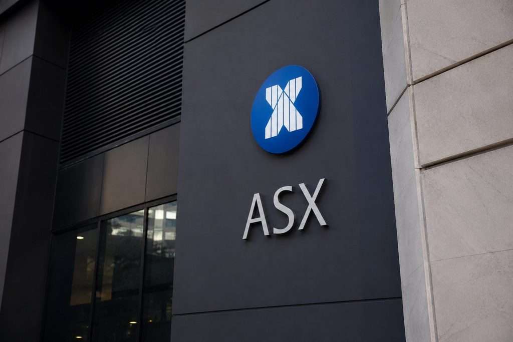 ASX 200 Touches Eight-Week Peak Ahead of RBA Decision; Oil Drops