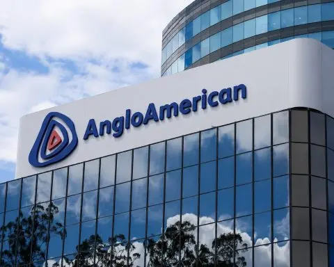 Anglo American stock rises with De Beers deal close