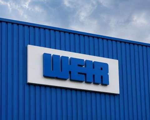 Weir Group surges on Lloyds Metals mining order
