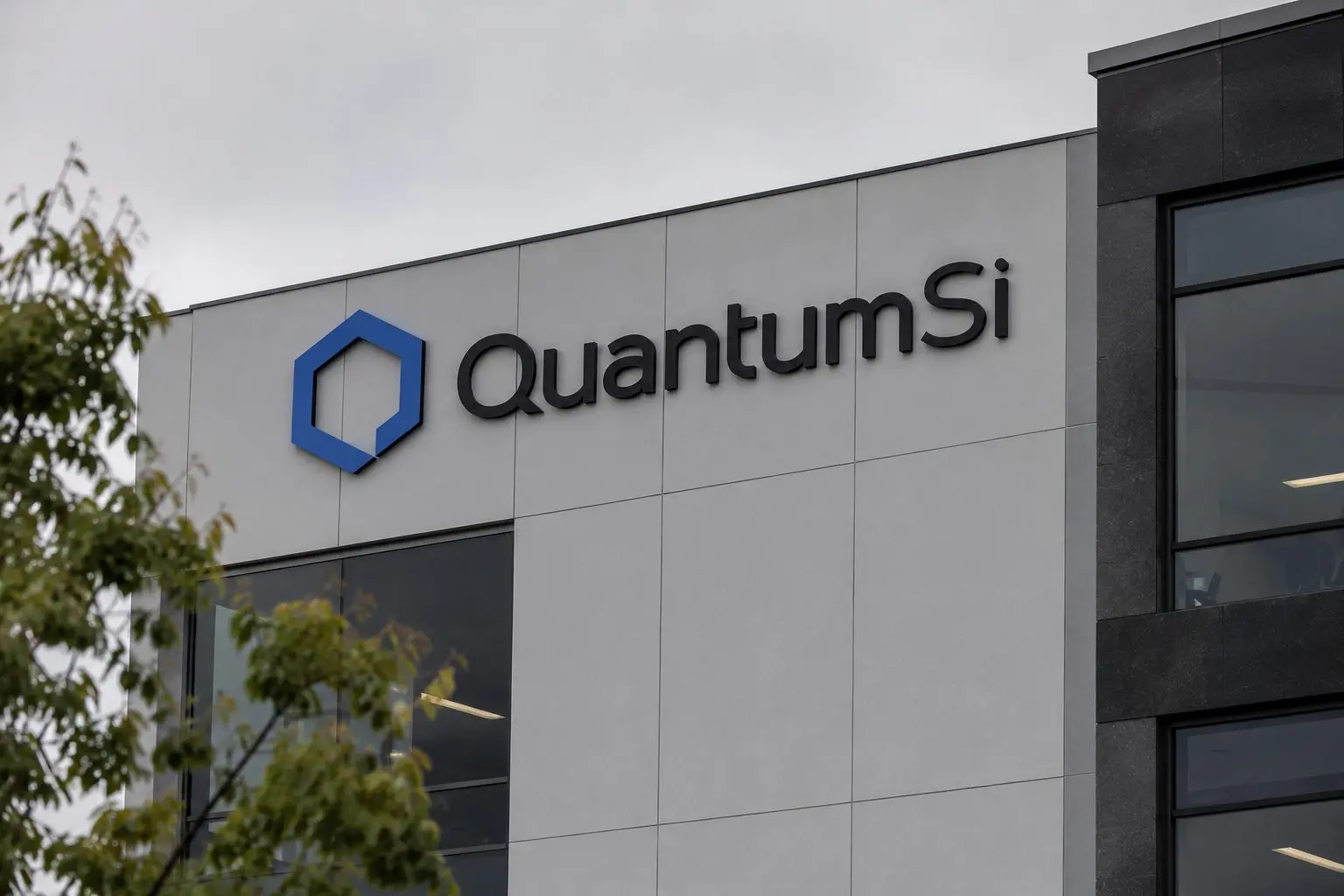 Quantum-Si Stock Jumps as Traders Bet on Proteus Launch — Here’s What Could Move QSI Next
