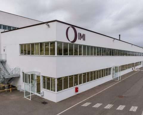 IMI trades close to record after buyback draws eyes to UK engineer’s cash