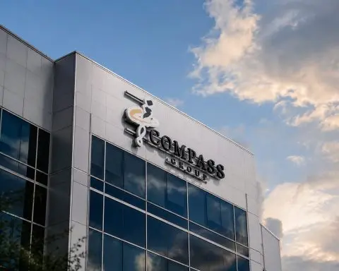 Compass Group Drops 1.7% as Stock Goes Ex-Dividend; FTSE 100 Down