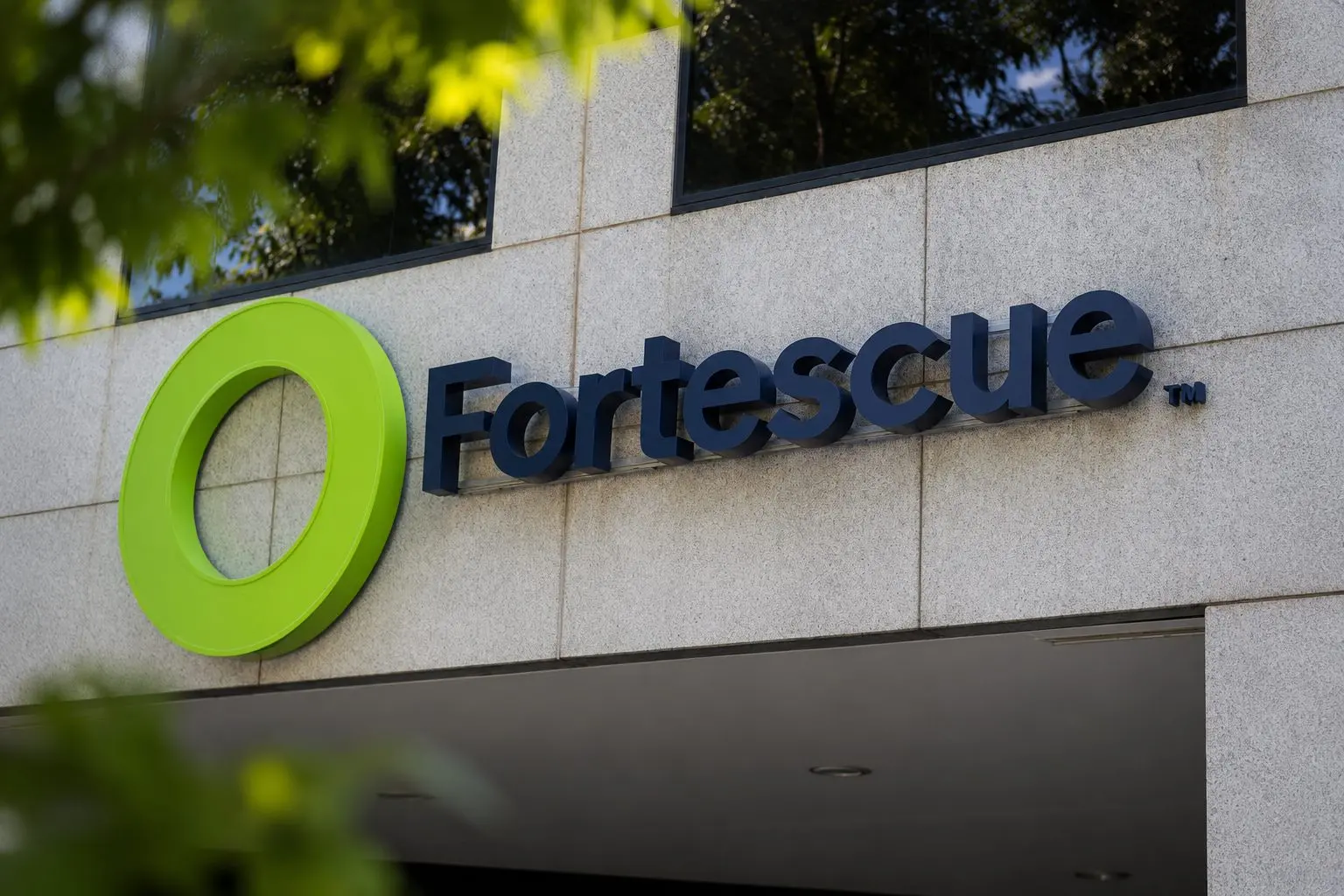 Fortescue’s China chief leaves after four months, iron ore talks remain tense